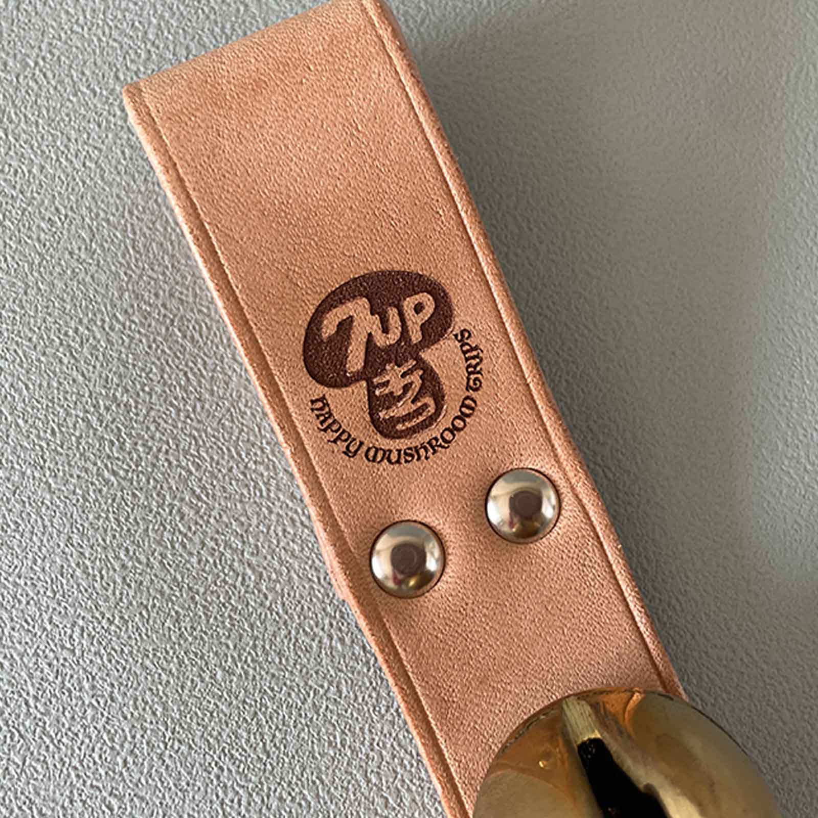 7UPキノコ/熊鈴/ナチュラル/本革/真鍮/オリジナル