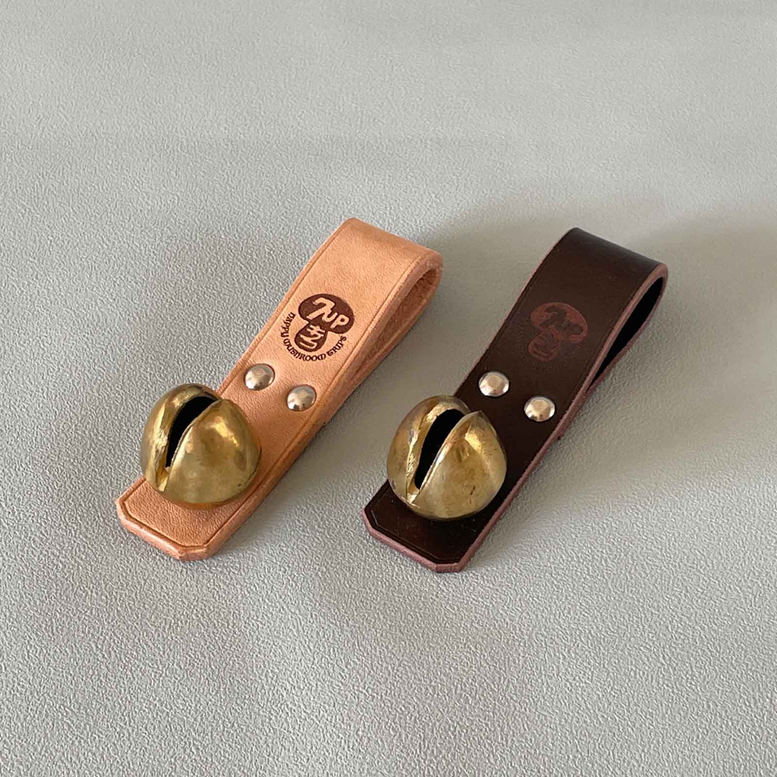 7UPキノコ/熊鈴/ナチュラル/本革/真鍮/オリジナル