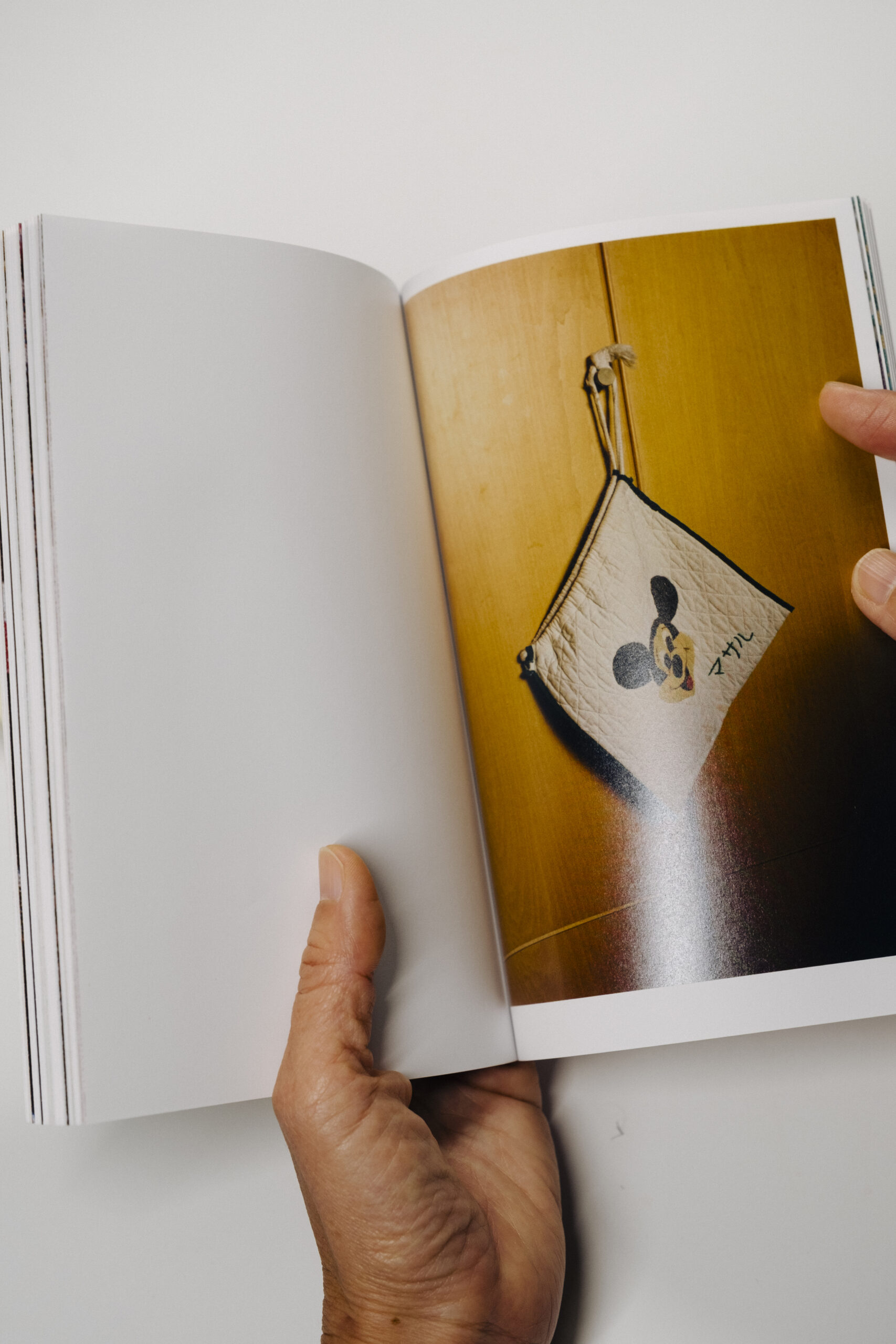 105_ママ/田附勝/写真集/射的文庫/SHATEKIBOOKS/吉田昌平/白い立体/母の日